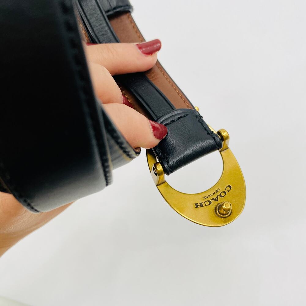 Coach L Signature Buckle Black leather Belt - Picture 4 of 5